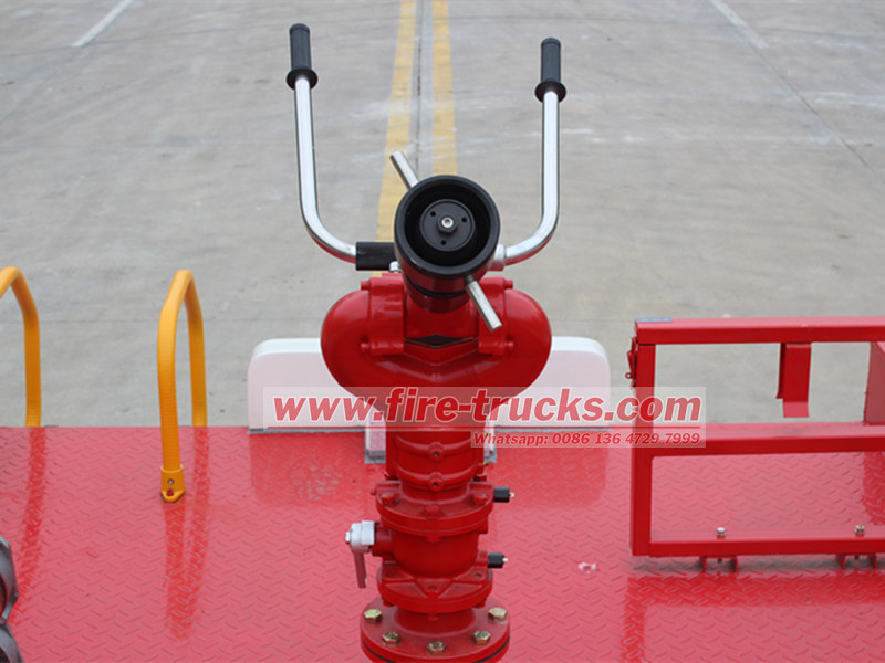ISUZU NKR fire engine