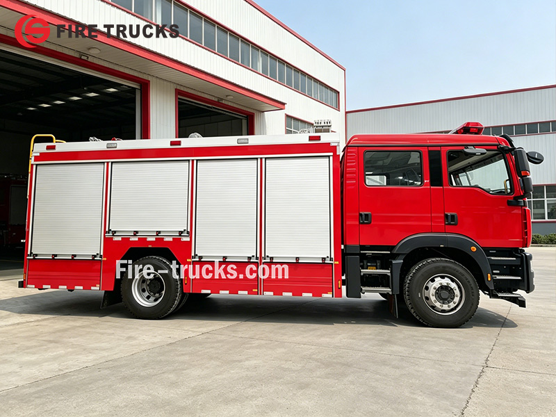 HOWO SITRAK 4x2 foam water fire truck with night lighting Philippines