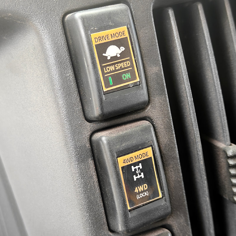 ISUZU 4x4 fire truck control button ISUZU 4x4 fire truck control button