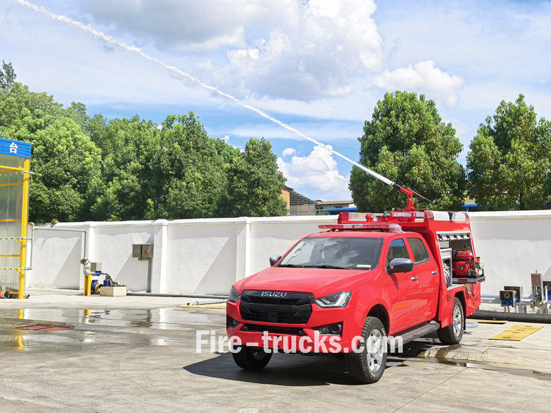 ISUZU 4x4 Drive Foam Water Tender