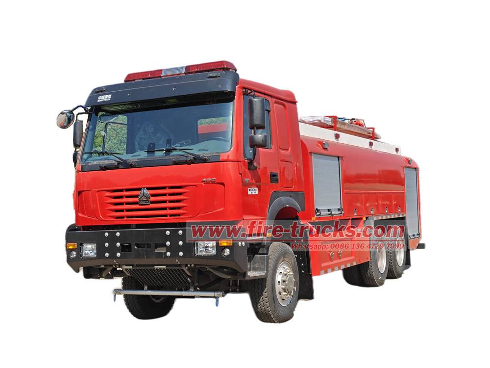 Camión cisterna de agua y bomberos con motor HOWO 6X6 de 400 HP